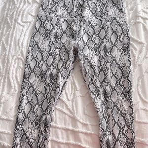Fabletics snake skin print power hold leggings